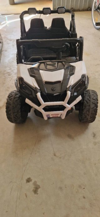 Macchina elettrica per bambini