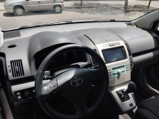 Toyota corolla verso 2005