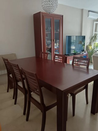 Mesa de Comedor con 6 sillas. Extensible a 200cm