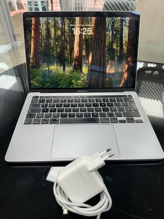 MacBook Pro 13 (2020) Plateado