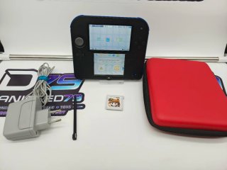 Nintendo 2DS Nero/Blu + Custodia + Gioco