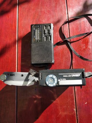 Lote 2 walkmans y 1 radio