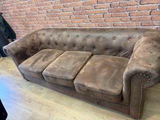 Divano Chesterfield Marrone