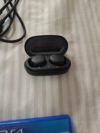 PS4 Fat Negra + 5 Juegos+cascos inalámbricos Sony