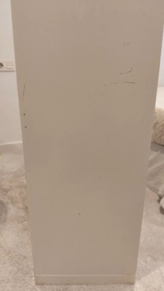 Estantería blanca de madera