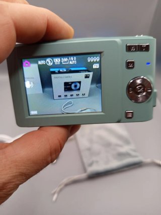 Cámara Digital Compacta 50MP 2.7K (Estilo Retro