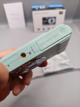 Cámara Digital Compacta 50MP 2.7K (Estilo Retro