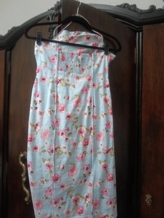 Vestido midi floral Zara