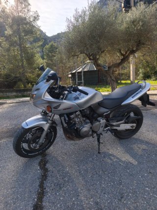 Honda CB 600 S
