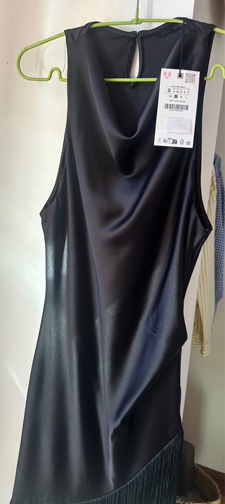 Top de satén negro Zara
