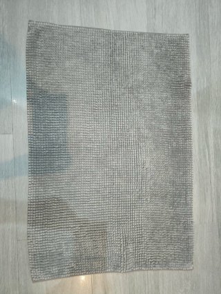 Tappeto da bagno grigio