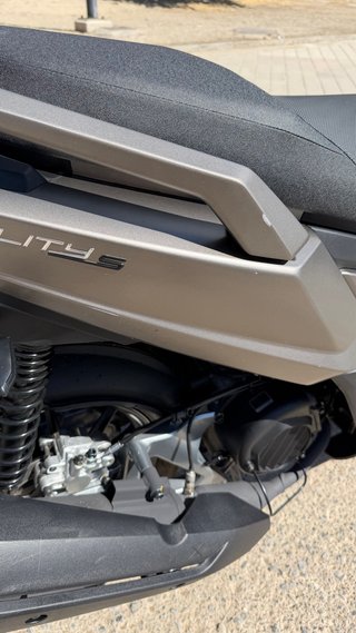 KYMCO Agility S 125 CBS Gris