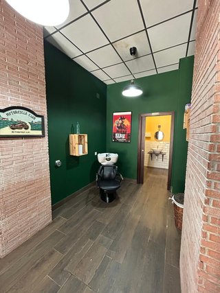 Local de barberia en de plaza Miraflores, 2