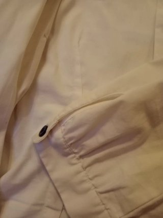 Camisa blanca con lazo negro Talla M