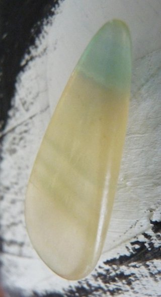 Cabochon di Fluorite a Goccia Multicolore