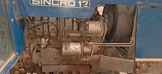 Tractor Ebro 6079 con lote.