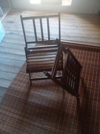 2 Sillas Plegables de Madera