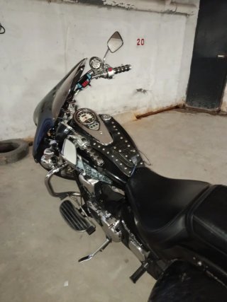 Kawasaki Vulcan 900