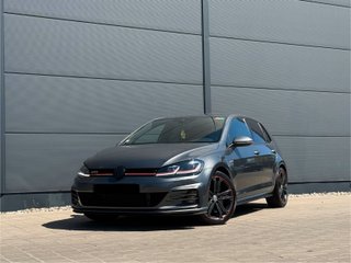Volkswagen Golf GTI Performance 2.0 TSI DSG