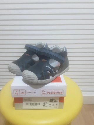 Sandalias Biomecanics Niño Talla 24