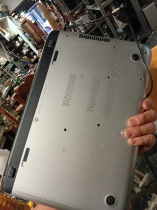 Portátil HP Pavilion AMD A8
