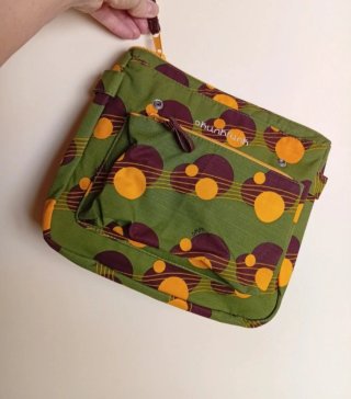Neceser vintage conestampado multicolor geométrico