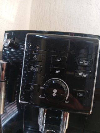 Cafetera Automática DeLonghi
