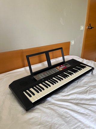 Teclado Yamaha PSR-F50