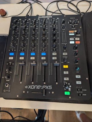 Mesa de Mezclas Allen & Heath Xone:PX5