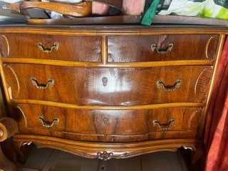 Dormitorio de madera antiguo