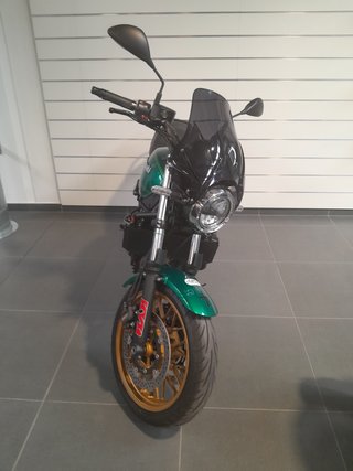 Kawasaki Z650RS Verde