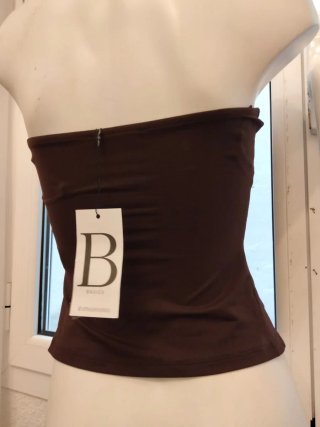 Top básico marrón Zara