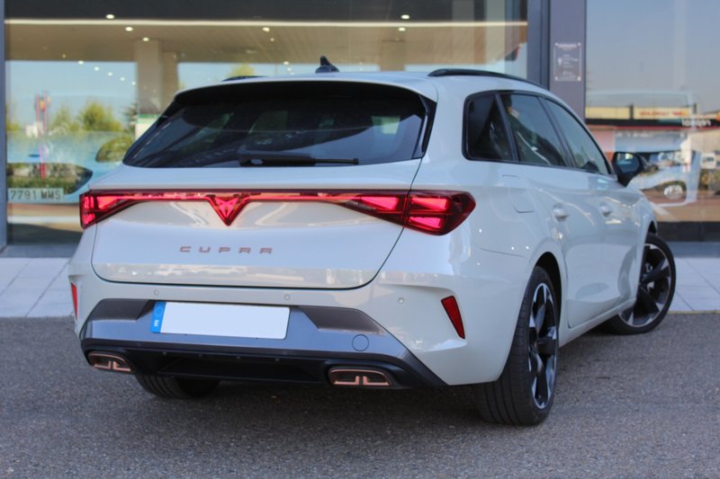 Cupra León 2025, foto 5