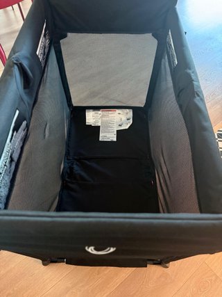 Cuna de viaje Bugaboo con sábana