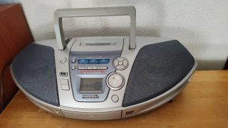 Sistema de Sonido Portátil Panasonic CD/Radio/Cass