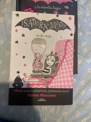 Isadora Moon va de viaje