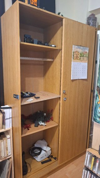 Armario de Madera con Puertas Correderas