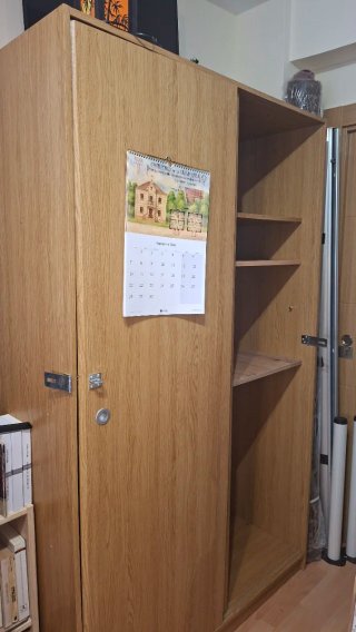 Armario de Madera con Puertas Correderas