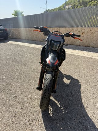 KTM 690 SMCR Supermotard
