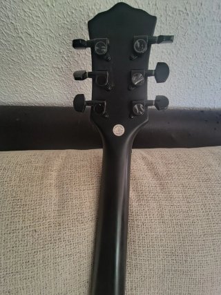 Guitarra Eléctrica Negra