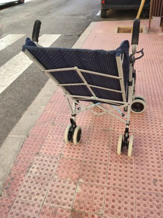 Silla de Ruedas Plegable