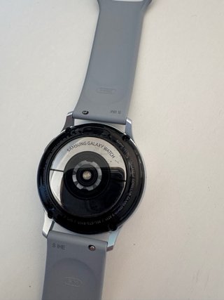 Samsung Galaxy Watch Active 2 40mm + Cargador