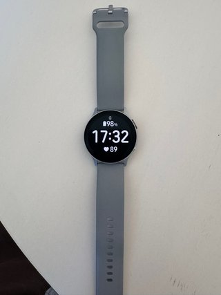 Samsung Galaxy Watch Active 2 40mm + Cargador
