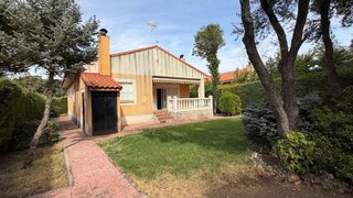 Chalet independiente en La Arboleda( Pioz)
