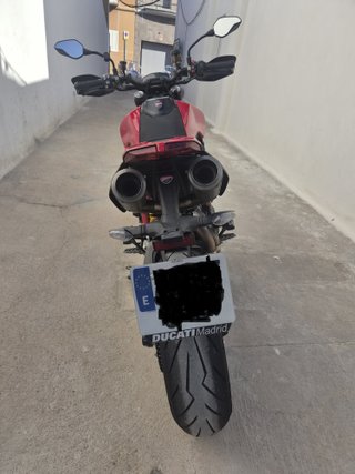 Ducati Hypermotard 950