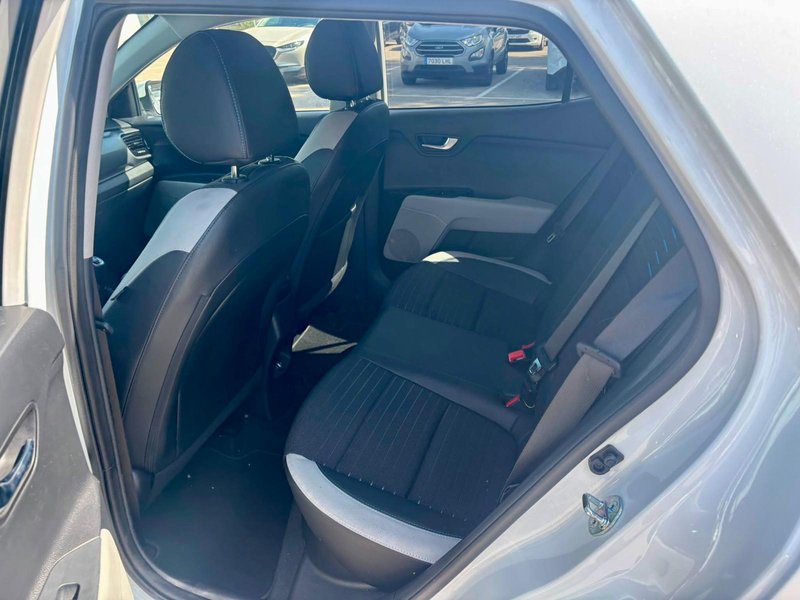 Kia Stonic 2025, foto 10