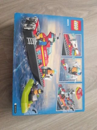 LEGO City Barco de Bomberos 60373