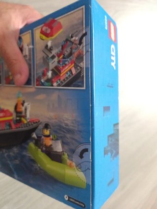 LEGO City Barco de Bomberos 60373