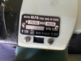 Máquina de coser eléctrica Alfa modelo 9029