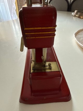 Máquina de coser antigua 1950infantil Vulcan Minor